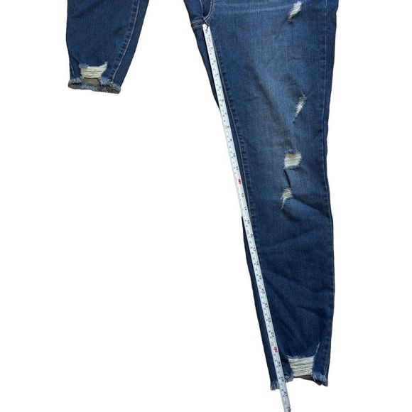 EUC✨ TORRID women’s 14R Sky High Skinny Distressed Premium Stretch Jeans - Picture 7 of 8